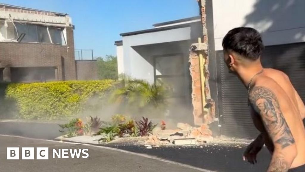 Family’s narrow escape before earthquake shakes home